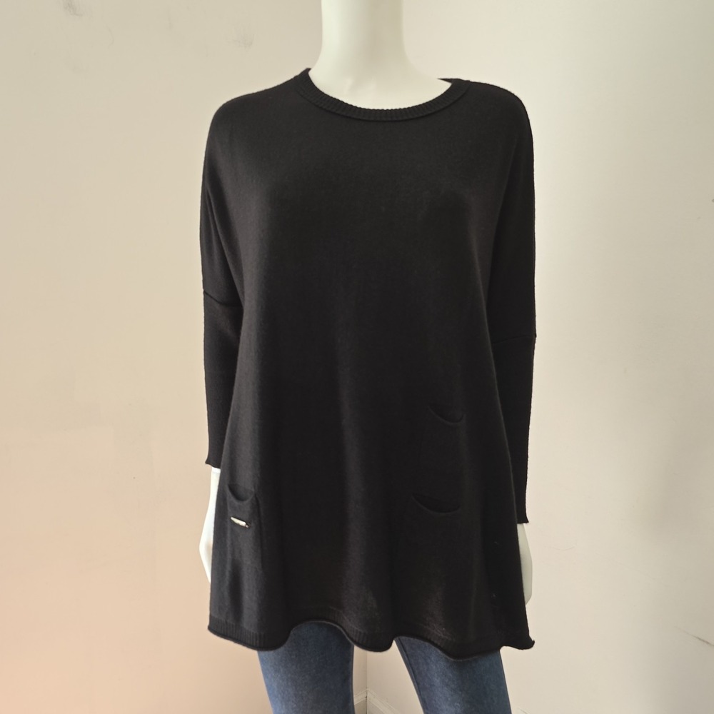 Mersea Catalina One Size Sweater Top Black Pockets Split Sides Relaxed Coastal